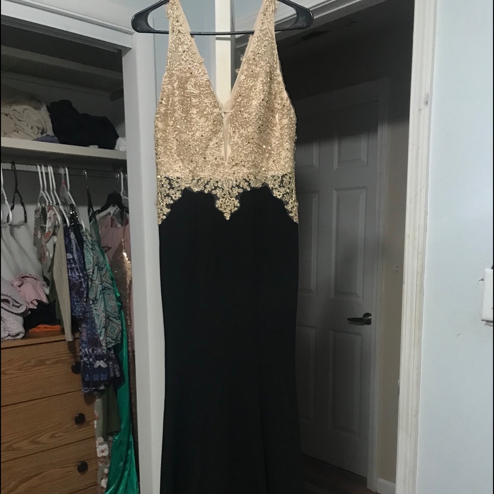 black and sparkly long prom dress